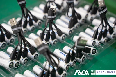 Предимствата и тенденциите на USB-акумулаторните литиеви батерии, които замен...